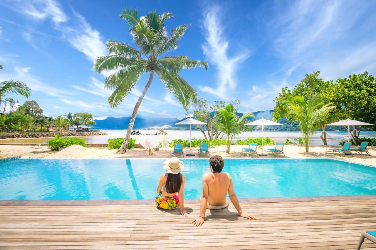 Pineapple Beach Villas Baie Lazare  エクステリア 写真