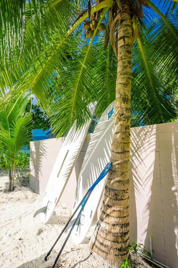 Pineapple Beach Villas Baie Lazare  エクステリア 写真