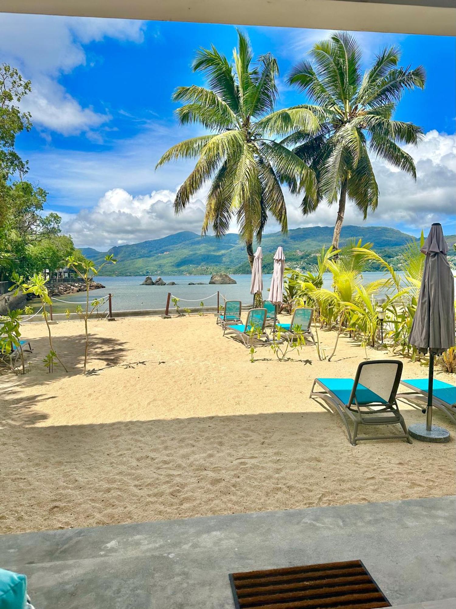 Pineapple Beach Villas Baie Lazare  エクステリア 写真